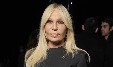 donatella versace opgepimpt|donatella versace.